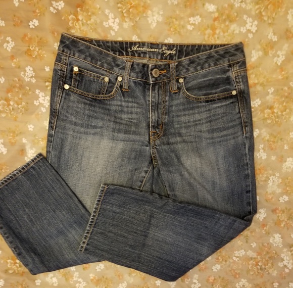 American Eagle Outfitters Denim - AMERICAN EAGLE BOYFIT CAPRI JEANS